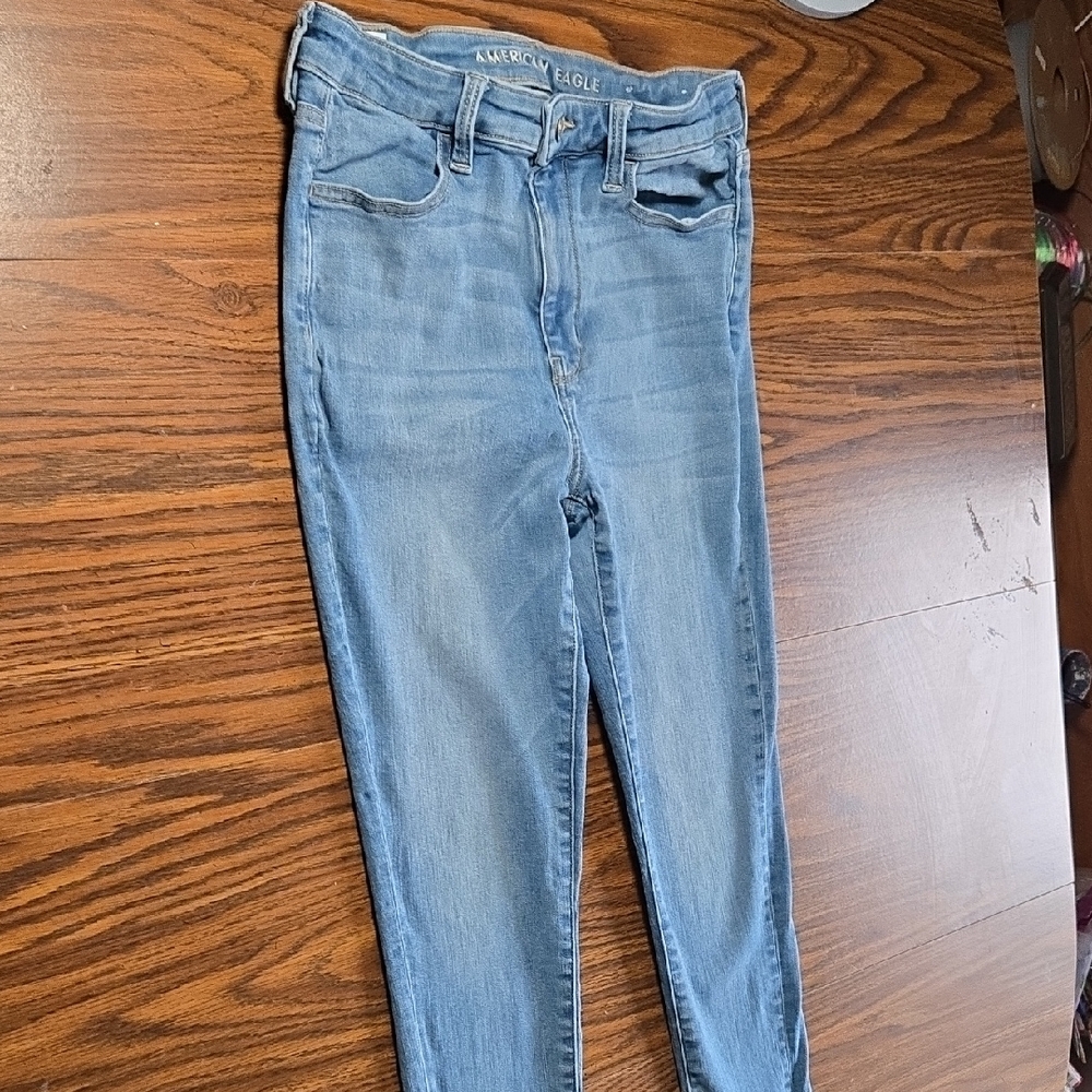 American Eagle Super Hi-Rise